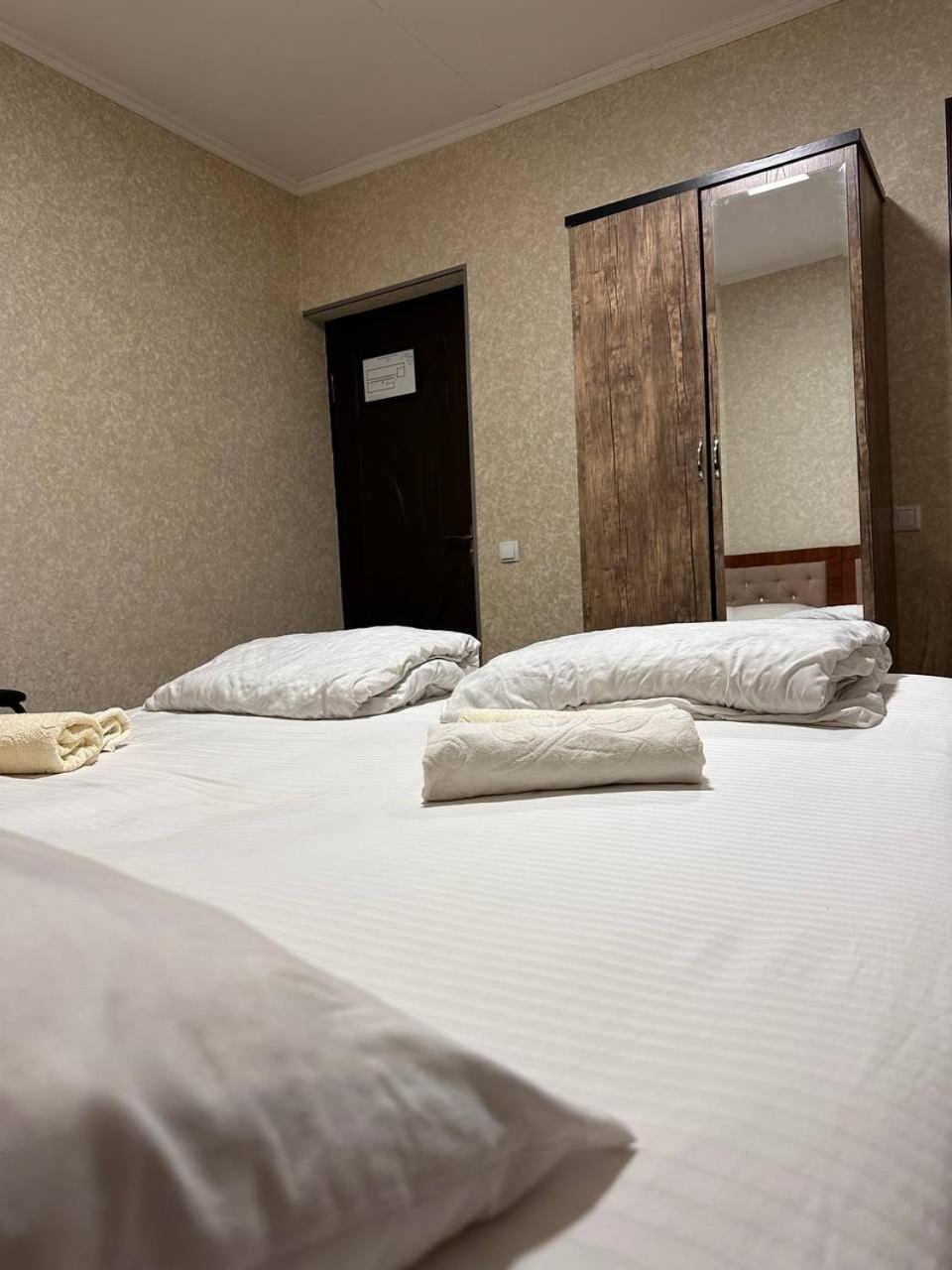 Old Inn Hostel Tachkent Extérieur photo